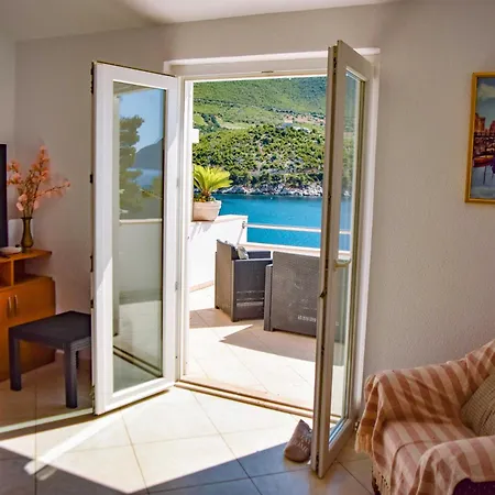 Silencia Villa *